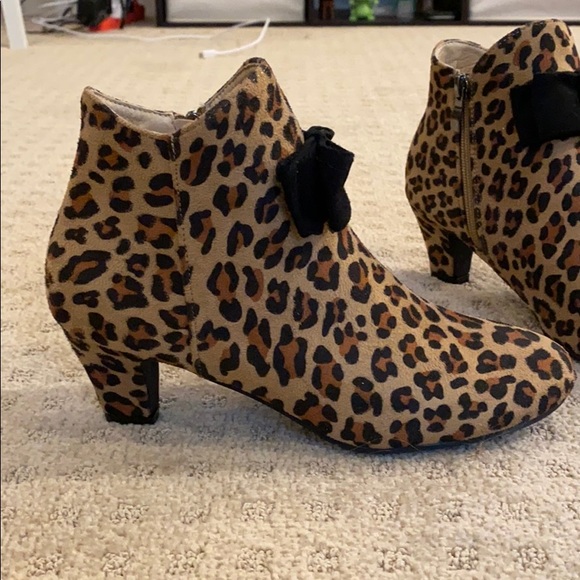 Leopard Booties - Picture 2 of 3